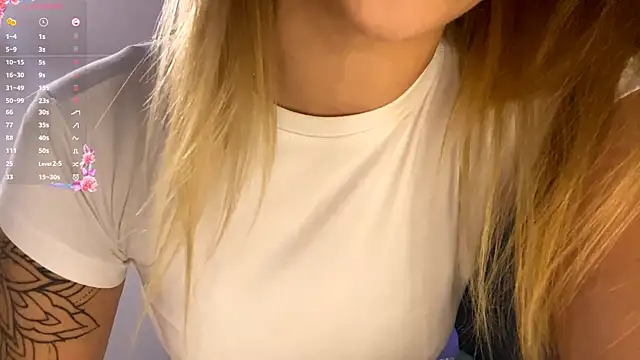 TanekaBoitel webcam