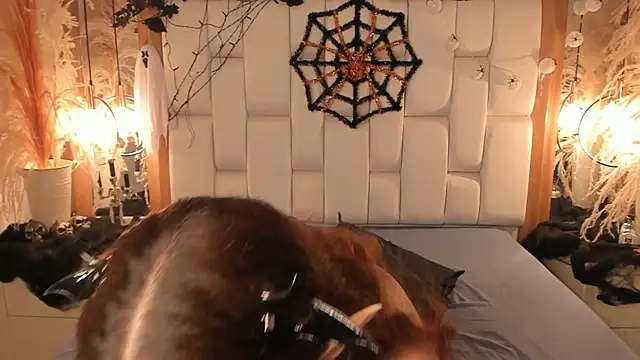 Daphne_And_Roger webcam