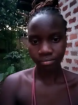 Black_juicy24 webcam