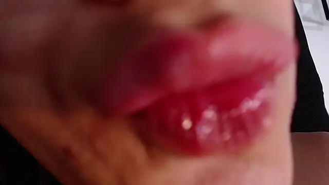 srta_luciana webcam