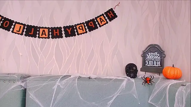 mia_scot webcam