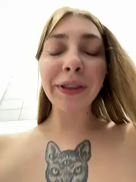 Sunny___Bunny webcam