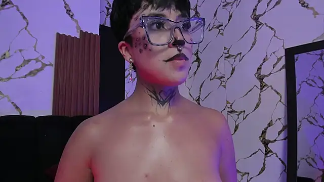 Rebeka-baker webcam