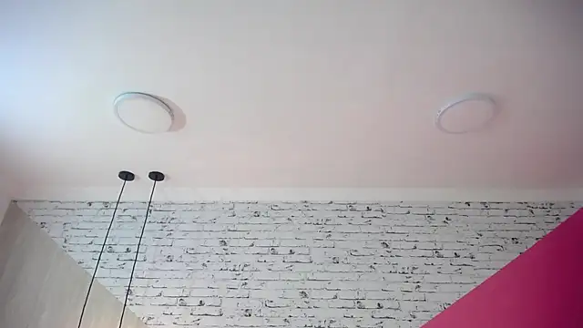 sophia_brunette_