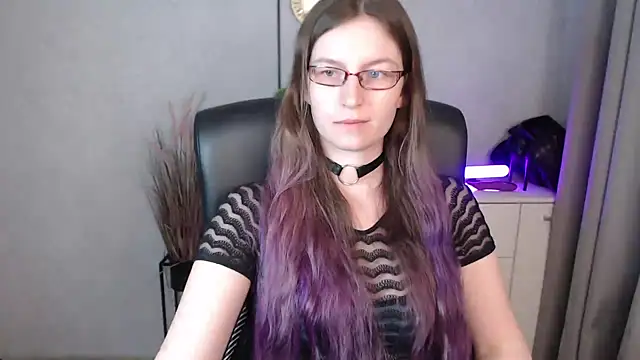 emmaxDelight webcam