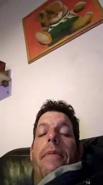 Knuffelstaaff123 webcam
