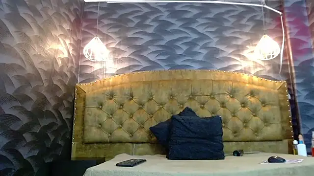 AvaNahomix webcam
