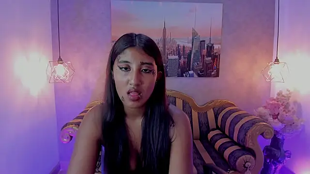 melany_brunette