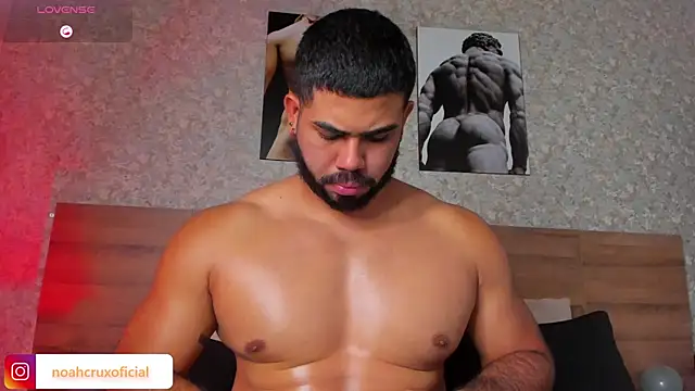noah_crux webcam