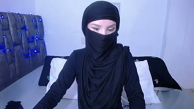 __Nahia webcam
