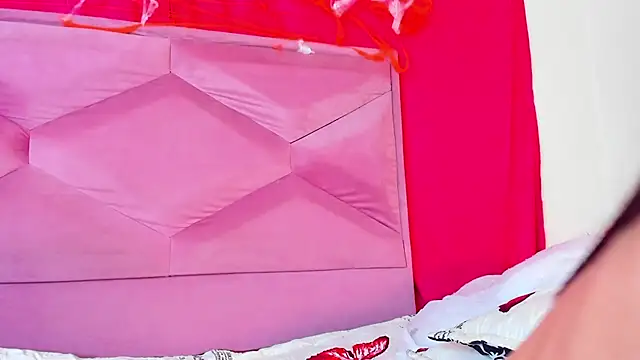 BellaaRossy webcam