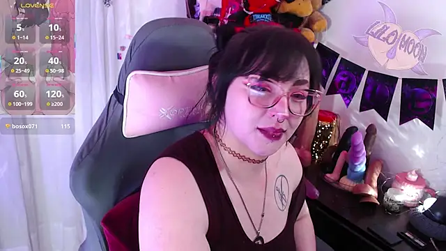 LiloMoon69 webcam