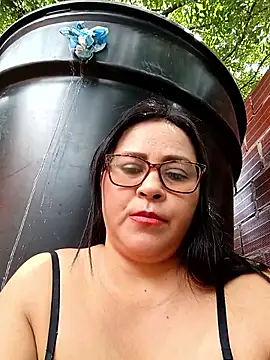 Dirty-Momm-Divorced-Hot webcam