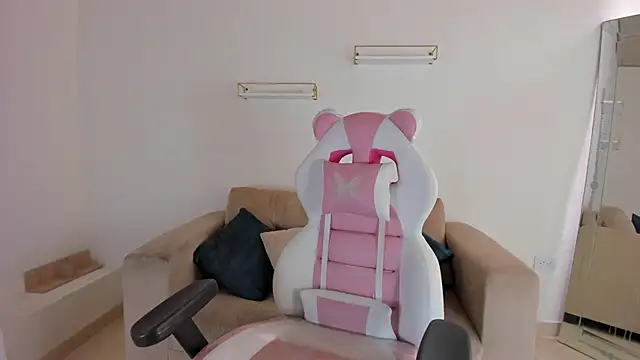april_smiith webcam