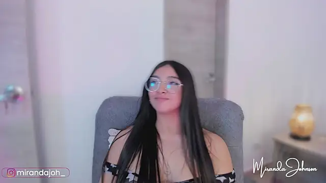 MirandaJohnson_ webcam