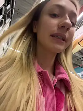 Lia__Love