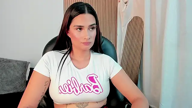 Hannah_Brookss1 webcam