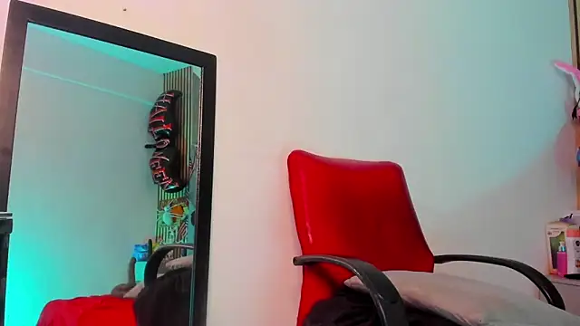 dafnnelewis webcam