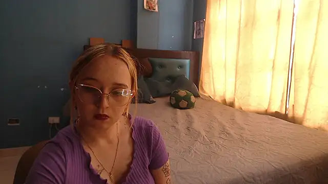 Liaroberts1 webcam