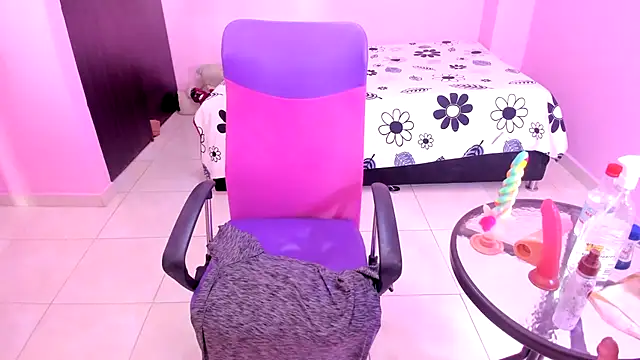 mommy_whore_slut webcam
