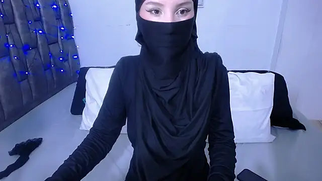 __Nahia webcam