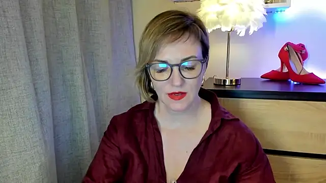 feliziaDesire webcam