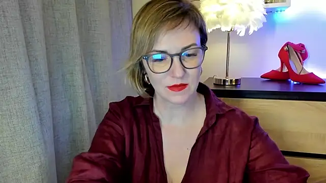 feliziaDesire webcam