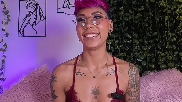 MiaMorgan_ webcam