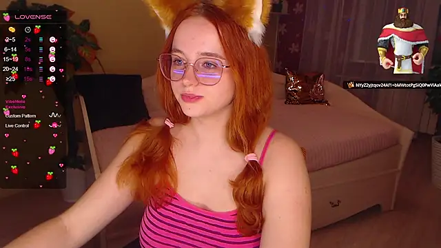 LunaSweet18 webcam