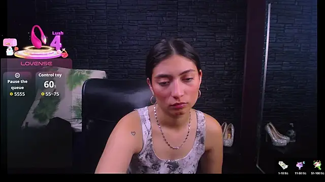 Lizzie_Collin webcam