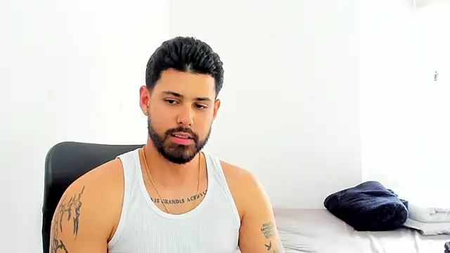 Justyn_Torres webcam