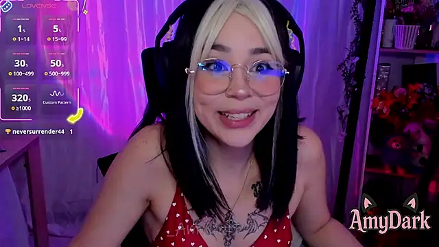 _AmyDark webcam