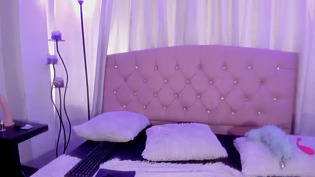 Samantha_Spike_