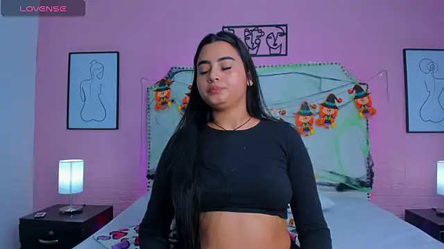 _Emma_whiitee_