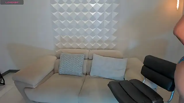 NatalieLewis webcam