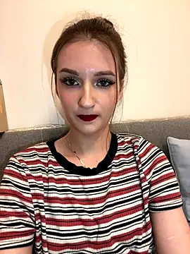 AdelinaEmber webcam