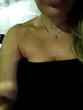 Madamx14 webcam
