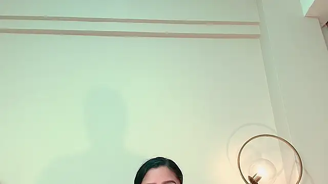 AGATHAA_WHITE webcam