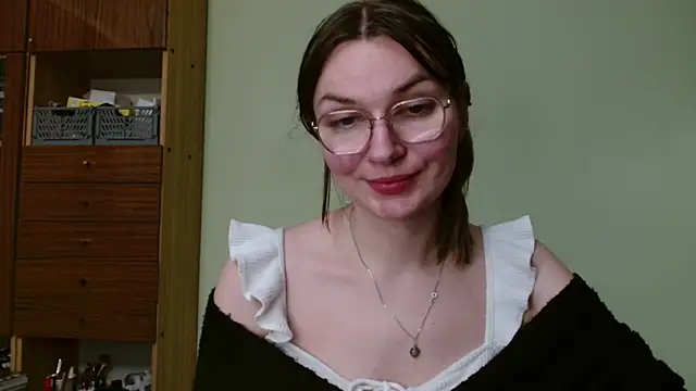 LooveELLYx webcam