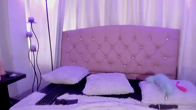 Samantha_Spike_