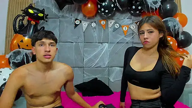 ChanellandMax webcam
