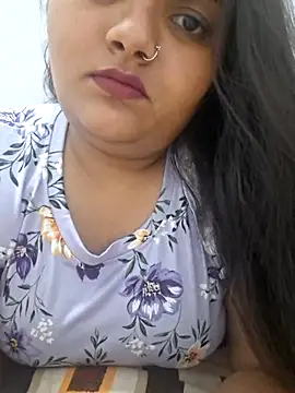 Saffroncutie webcam