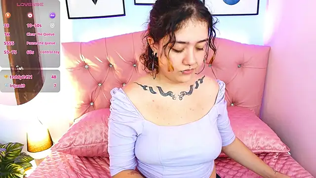 Nia-Stark webcam