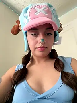 CharmingMaddie webcam