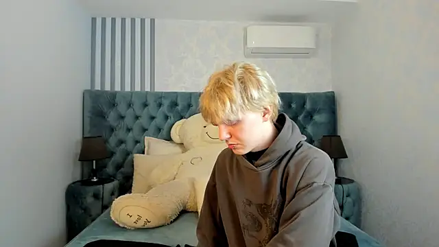 KevinMilky webcam