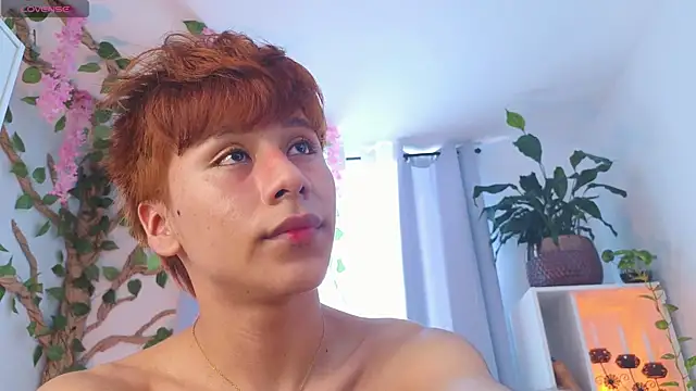 Tommyfoxboy webcam