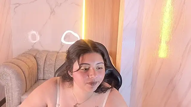 mia_hot_tf webcam