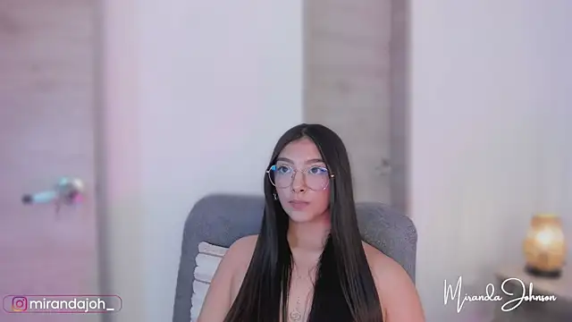 MirandaJohnson_ webcam