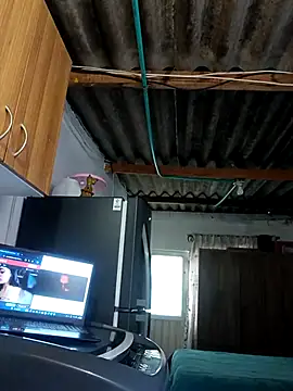 Valen_Person webcam