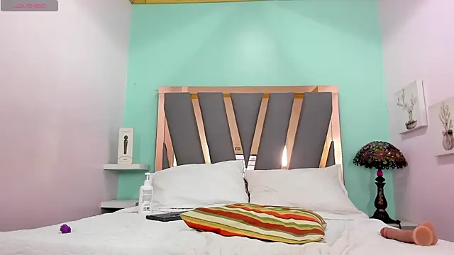 little_lemmons_ webcam